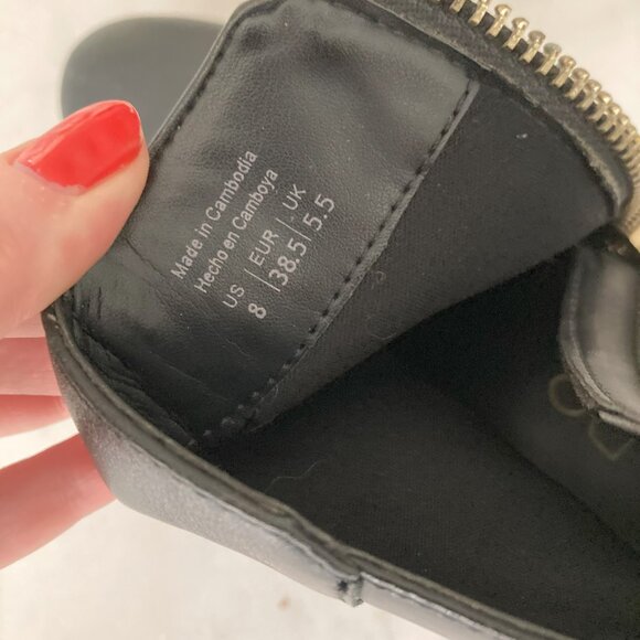 Aldo black leather ankle boot, gold zippers, chunky heel ankle boots / booties - Picture 8 of 8